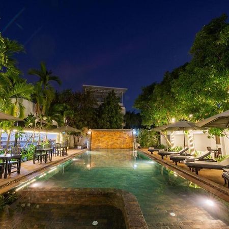 Damnak Soksan Hotel Siem Reap Bagian luar foto