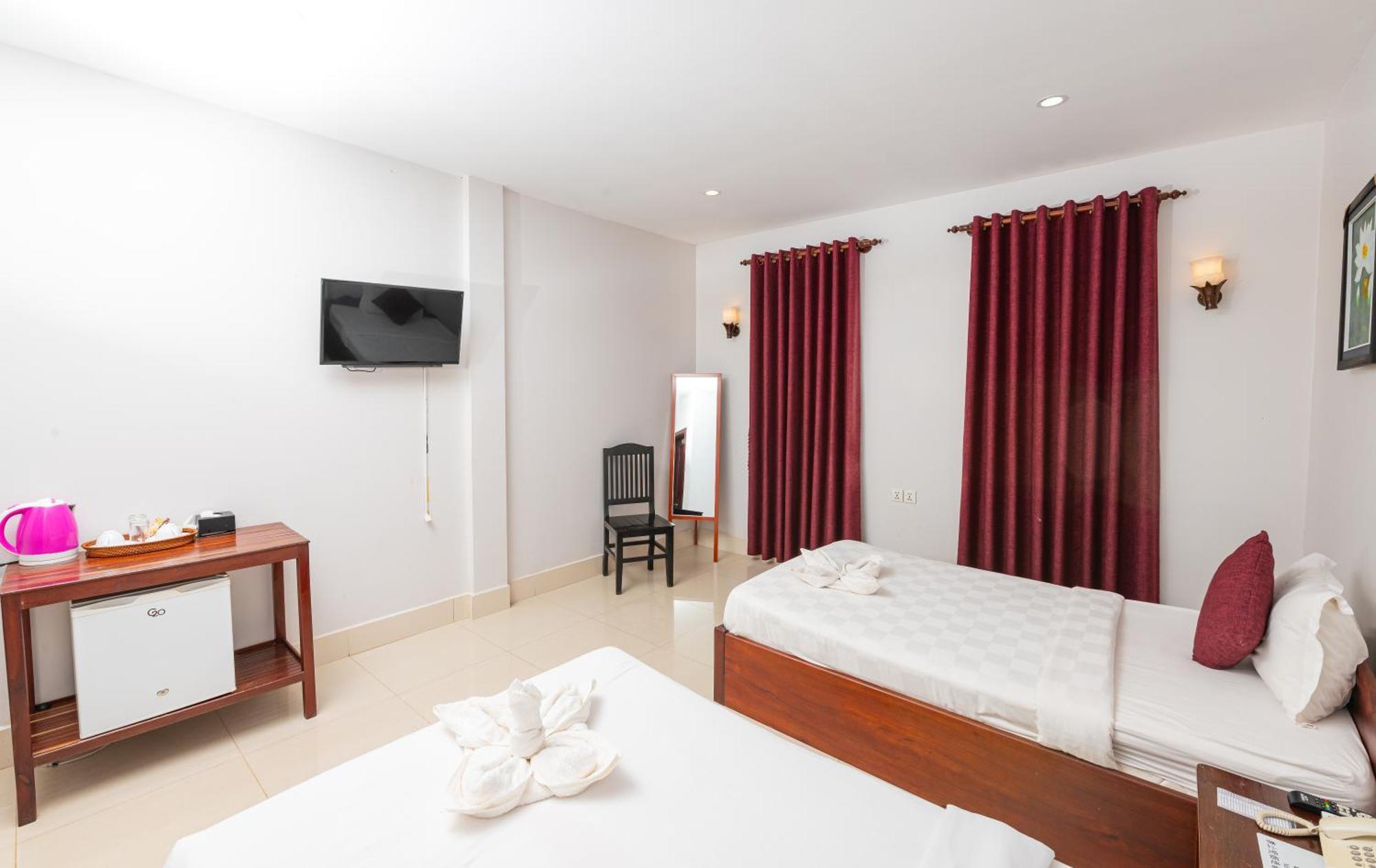 Damnak Soksan Hotel Siem Reap Bagian luar foto