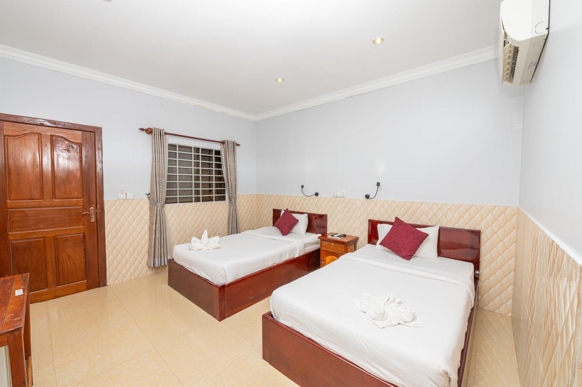 Damnak Soksan Hotel Siem Reap Bagian luar foto