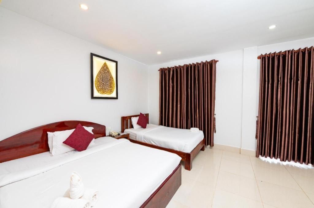 Damnak Soksan Hotel Siem Reap Bagian luar foto