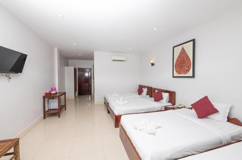 Damnak Soksan Hotel Siem Reap Bagian luar foto