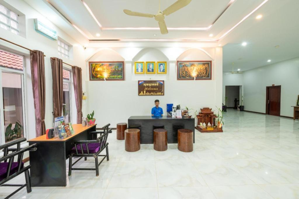 Damnak Soksan Hotel Siem Reap Bagian luar foto